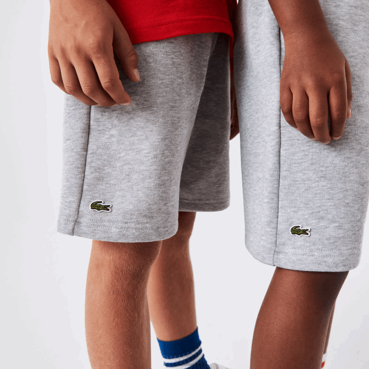 Lacoste korte broek van biologisch geborsteld katoenfleece 0828H3101 grijze chine ca kinderen