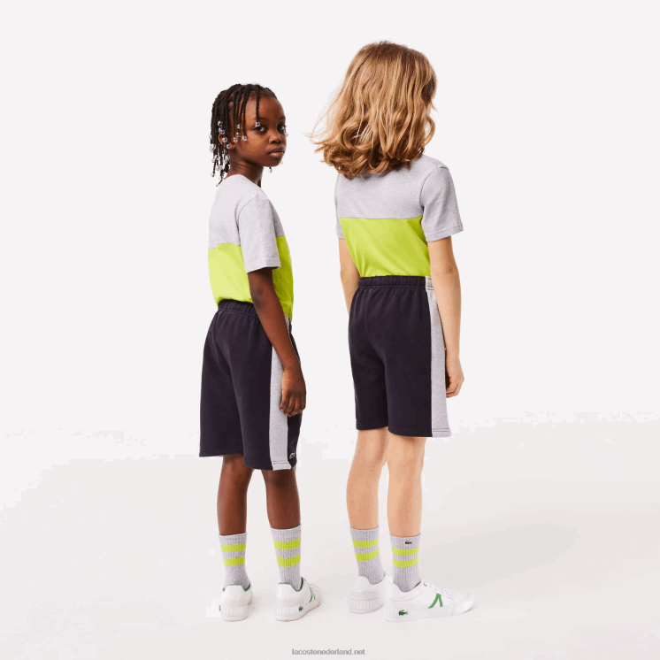 Lacoste korte broek van biologisch katoen met kleurstrepen 0828H3089 marineblauw grijs chine e6a kinderen