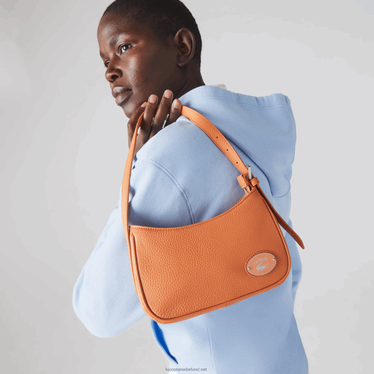 Lacoste schoudertas van generfd leer van metaalplaat 0828H2855 pottenbakkerij k20 vrouwen